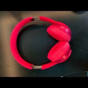 Limited edition pink Beat solo